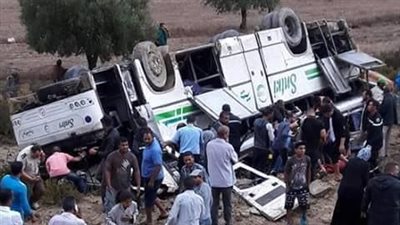 بالفيديو والصور.. 38 قتيلا ومصابا في انقلاب أتوبيس شمال تونس