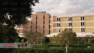 النفايات الطبية بمستشفى الإسماعيلية الجامعي «مفرخة للأمراض الخطيرة».. مافيا تبيعها لمصانع تدوير القمامة لتصنيع السموم للناس.. لا سلطة للقصاص للرقابة عليها.. تقرير سري تسلمه المحافظ كشف الكار