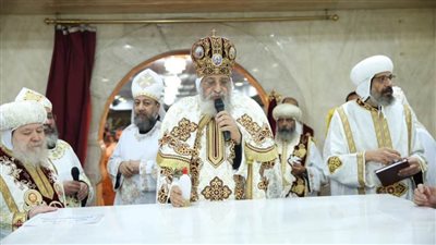 البابا تواضروس يدشن كنيسة تعرضت لاعتداء الإخوان في سوهاج