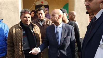 إقالة مدير مستشفى الزقازيق العام بعد اكتشاف مخالفات (صور)