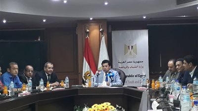 وزير الرياضة يكشف كواليس أزمة محمد صلاح مع اتحاد الكرة