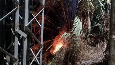 العناية الإلهية تنقذ قرية بالقليوبية بعد حريق أسفل الضغط العالي