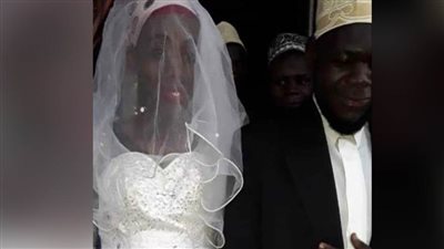 على طريقة فيلم كركر.. إمام مسجد يكتشف أن زوجته رجل بعد أسبوعين من الزفاف | صور