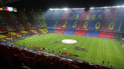 جماهير برشلونة تتسلح 