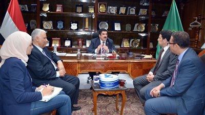 محافظ القليوبية: ميكنة الأنشطة الرئيسية بديوان المحافظة (صور)