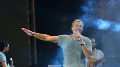 مسئول: حصيلة ضرائب حفل عمرو دياب بالساحل 800 ألف جنيه