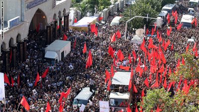 بالصور.. تشييع جثمان «حسين حمداني» قائد الحرس الثوري الإيراني