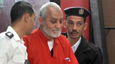 تأجيل طعن بديع وآخرين في غرفة عمليات رابعة لأول نوفمبر