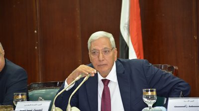 محافظ الدقهلية الجديد يصدر أول قراراته بتشكيل لجان للمرور على المدارس