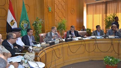 محافظ الإسماعيلية يشدد على رفع درجة الاستعداد لاستقبال الشتاء