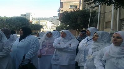 استمرار إضراب ممرضي مستشفيات جامعة الزقازيق لليوم الثاني