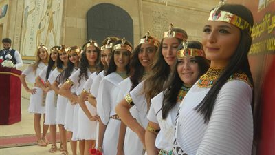 بالصور.. حفل تتويج متسابقات ملكة جمال السياحة والبيئة بالقرية الفرعونية