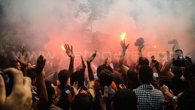 طلاب الإخوان يطلقون 