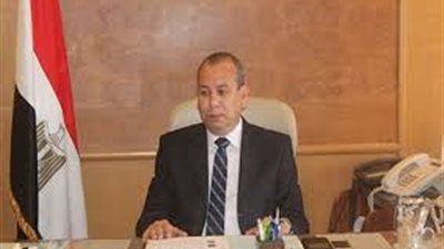 محافظ دمياط يتابع حالة النظافة بشوارع المدينة