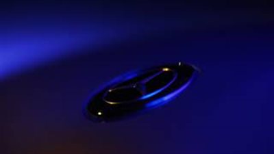 مرسيدس تستعرض التصميم الداخلي لسيارة EQ C (فيديو)