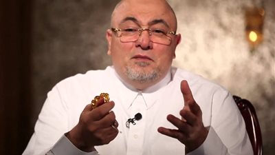 خالد الجندى عن زواجه من فتاة غير محجبة: «أنا جد وعندى أحفاد»