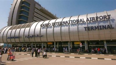 مطار القاهرة يستقبل 17 مُرحلا من السعودية لمخالفتهم شروط الإقامة