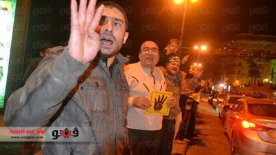 سلسلة بشرية لإرهابيي الجماعة بمحطة الرمل والمنشية بالإسكندرية