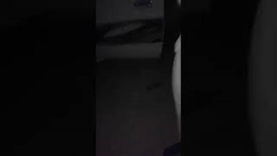 راعي ماشية يعتدي على كفيله السعودي ويقيده في الصحراء (فيديو)