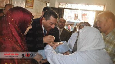 بالصور.. محافظ البحيرة يفتتح حملة التطعيم ضد مرض شلل الأطفال بدمنهور