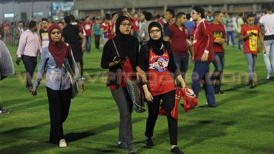 «سيلفى وشماريخ».. أبرز مشاهد ألتراس أهلاوى بـ«التتش»