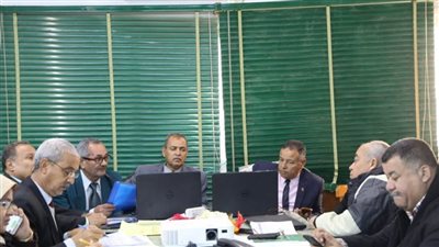 ١٠٠% نسبة دخول طلاب الثانى الثانوى لمنصة الأحياء والفلسفة بالوادي الجديد