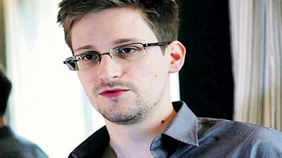 إدوارد سنودن يحذر من استخدام «Dropbox، فيس بوك، جوجل»