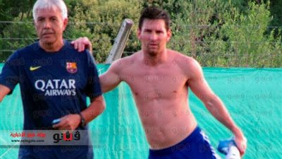 بالصور..«ميسي» يستعد للعودة إلى الملاعب «عاريًا»