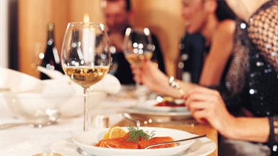 «اتيكيت» تناول الطعام