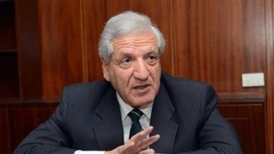 فخري الفقي: «عز» أصاب لب الحقيقة بشأن المساعدات الخارجية