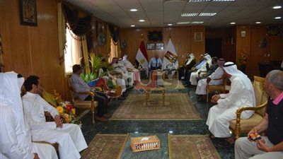 محافظ الوادي الجديد يستقبل الوفود العربية المشاركة في مهرجان هجن