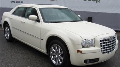 جمارك السيارة «كرايسلر 300» 2018