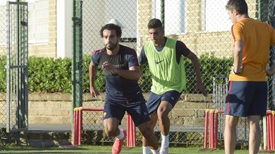 بالصور.. «صلاح» يستعد لمباراة «إسترا جيورجيو» بالدوري الأوروبي