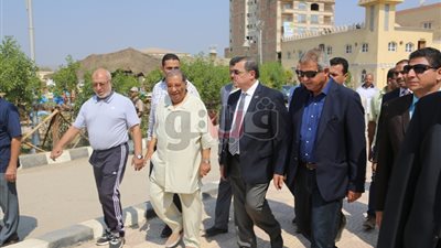 بالصور.. وزير الرياضة يتفقد نادي قارون بالفيوم