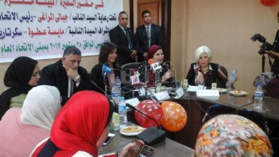 بالصور.. بدء ملتقى المرأة العاملة ووزارة الهجرة