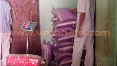 ضبط بقال تموين يهرب السكر والأرز للسوق السوداء ببني سويف