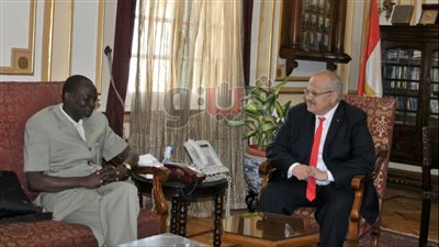 بالصور.. جامعة القاهرة تستقبل وفدًا تعليميًا من نيجيريا