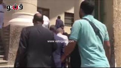 وصول خالد على محكمة الدقي لنظر استئنافه على حكم حبسه 3 أشهر (فيديو)