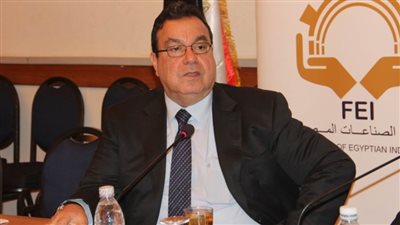 محمد البهي: الانخفاض التدريجي  لسعر الدولار يؤثر إيجابيًا على السوق المحلية