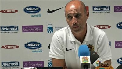 «كالديرون» يقود مران النجوم بعد العودة من إسبانيا