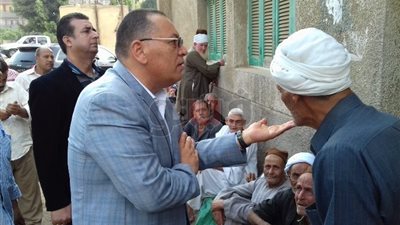 محافظ الشرقية يكلف بالتحقيق في عدم تواجد العاملين بـ«صحة الزوامل» (صور)
