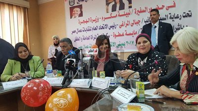 سولاف درويش تشارك في ملتقى المرأة العاملة بـ«اتحاد العمال»