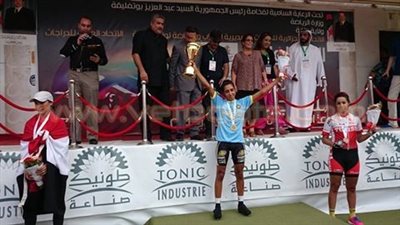 فوز لاعبة سويسية بالميدالية الفضية في البطولة العربية للدراجات