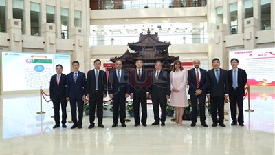 الأهلي المصري والتنمية الصيني يوقعان عقد قرض بقيمة 600 مليون دولار