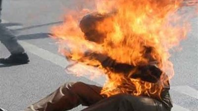 شاب يشعل النيران في جسده لتراكم الديون عليه برشيد