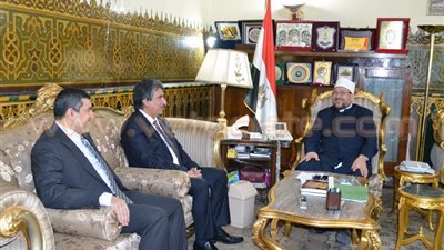 وزير الأوقاف يستقبل السفير الكويتي ومدير بيت الزكاة