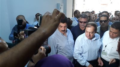 وزير البترول يصل القليوبية لتفقد مشروع الغاز (صور)
