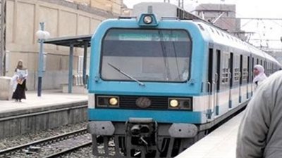 تعطل حركة الخط الأول.. فتاة تحاول الانتحار أسفل مترو عزبة النخل