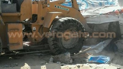 بالصور.. حملة لإزالة التعديات بحى المناخ في بورسعيد