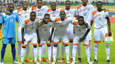 بعثة منتخب النيجر تصل مطار برج العرب